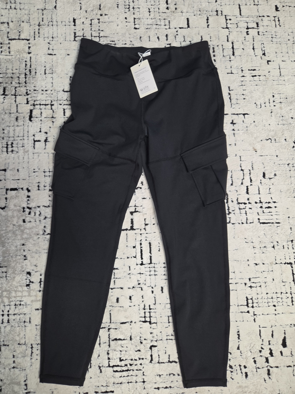 Halara DayStretch Black Cargo Leggings Size L new with tags
